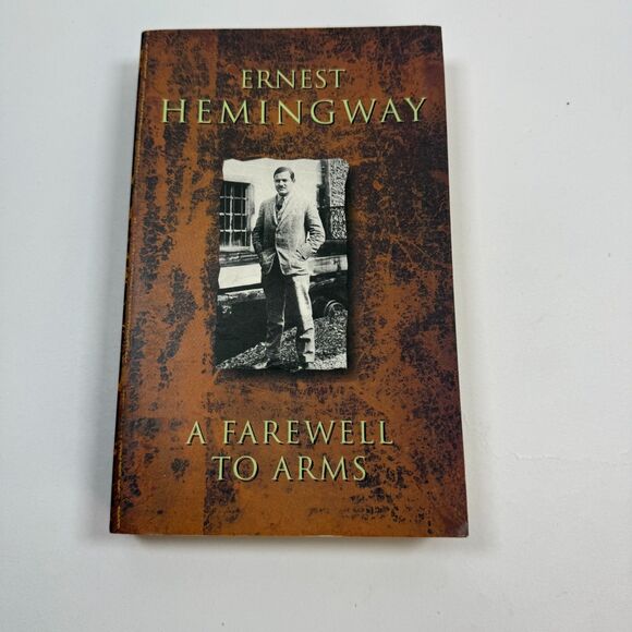 Lot of 2 For Whom Bell Tolls & A Farewell to Arms by Ernest Hemingway Softcover - Picture 7 of 12
